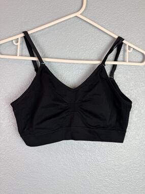 ABC Bra Womens Medium Black Wireless Bralette Adjustable Straps Hook Back